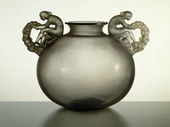 Vaso de Bouchardon, 1926 (vidro de fumo)
